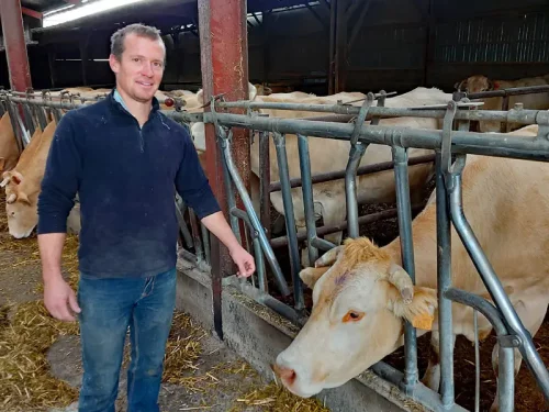 benoit-canteau-agriculture-gaec-villeneuve-vache-saint-maurice-etusson